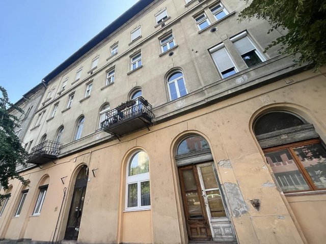 Eladó téglalakás, Budapesten, VII. kerületben 39.9 M Ft