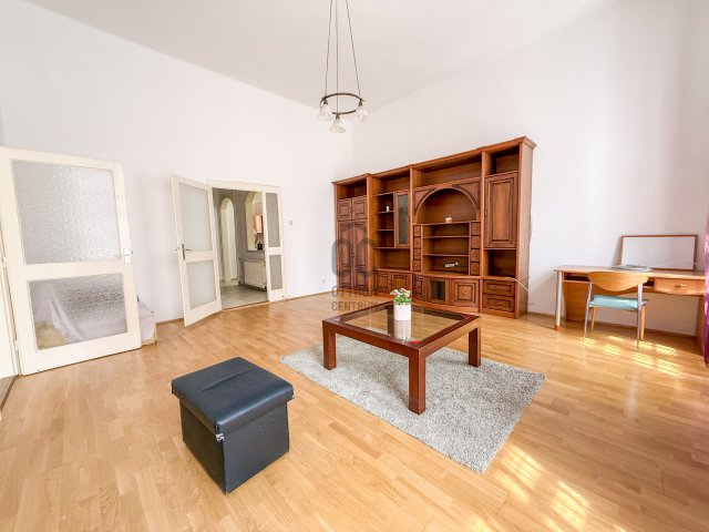 Eladó téglalakás, Sopronban 65 M Ft, 3 szobás