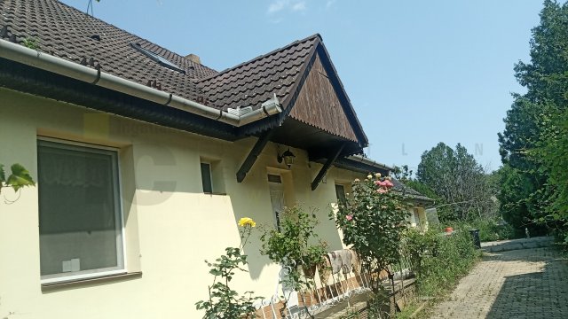 Eladó családi ház, Szegeden, Ikon soron 84.9 M Ft, 3+2 szobás