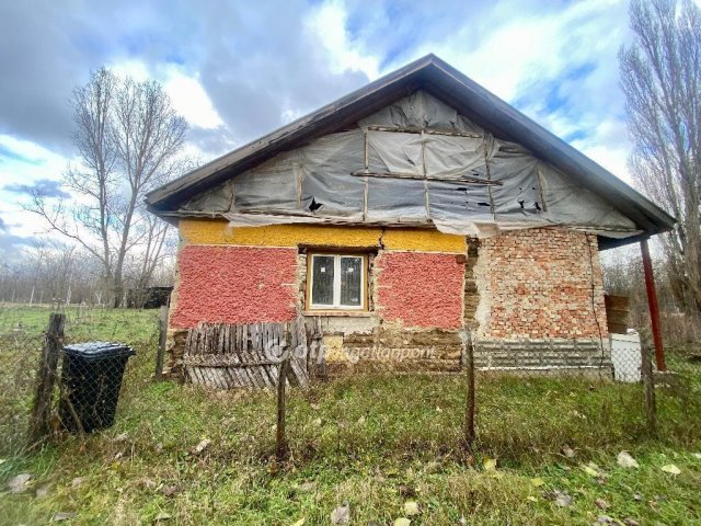 Eladó családi ház, Jászberényben 3.99 M Ft, 2 szobás