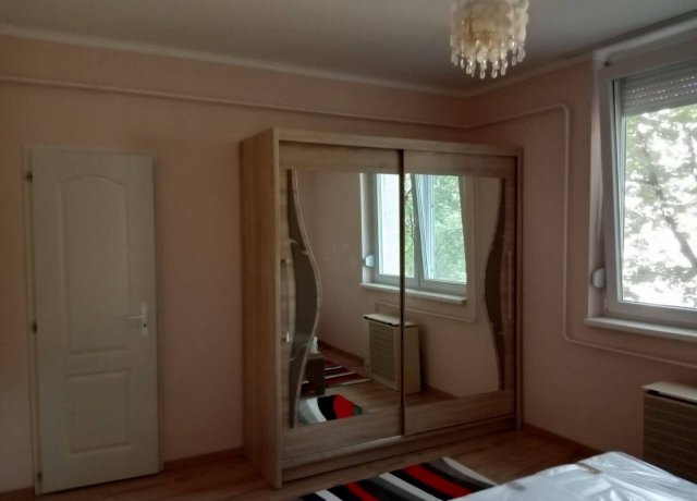 Kiadó téglalakás, albérlet, Debrecenben 210 E Ft / hó, 2 szobás