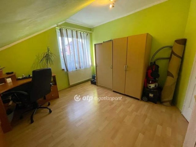 Eladó téglalakás, Budapesten, XVIII. kerületben 86 M Ft