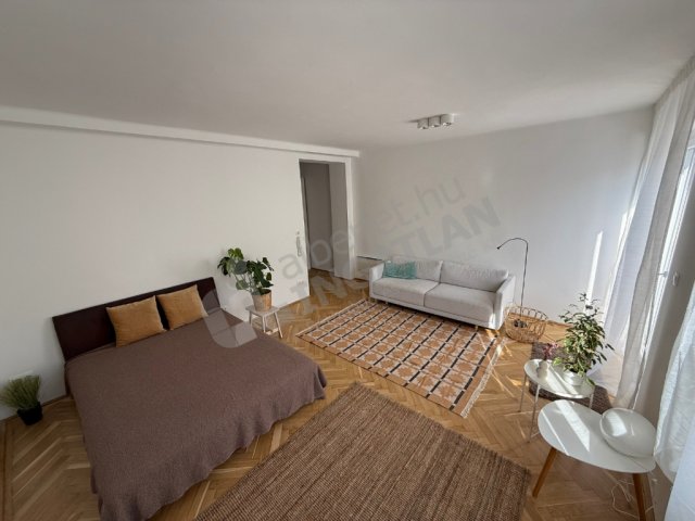 Kiadó téglalakás, albérlet, Budapesten, V. kerületben, 1 szobás