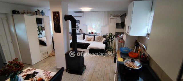 Eladó családi ház, Nagykátán 32 M Ft, 2 szobás