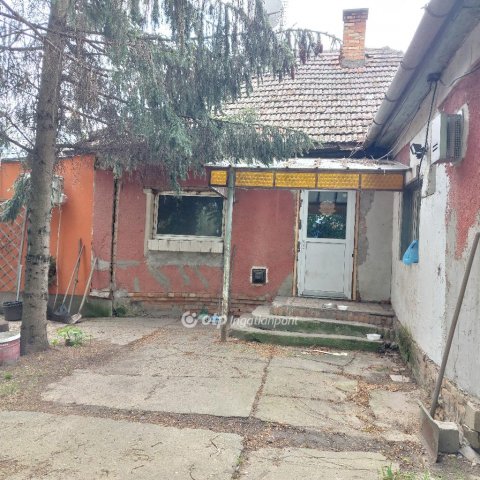 Eladó családi ház, Szegeden 24.9 M Ft, 2+1 szobás