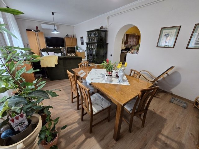 Eladó családi ház, Veszprémben 124 M Ft, 4 szobás