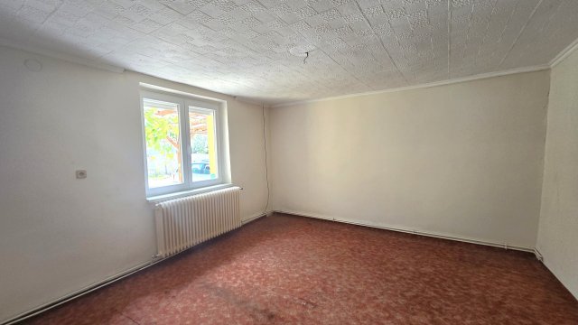 Eladó családi ház, Sajószentpéteren 39.9 M Ft, 5 szobás