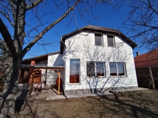 Eladó családi ház, Maglódon 94.9 M Ft, 3+2 szobás
