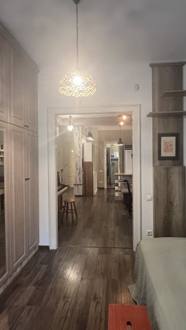 Eladó téglalakás, Budapesten, I. kerületben, Attila úton