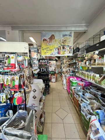 Eladó üzlethelyiség, Mosonmagyaróváron 32.99 M Ft