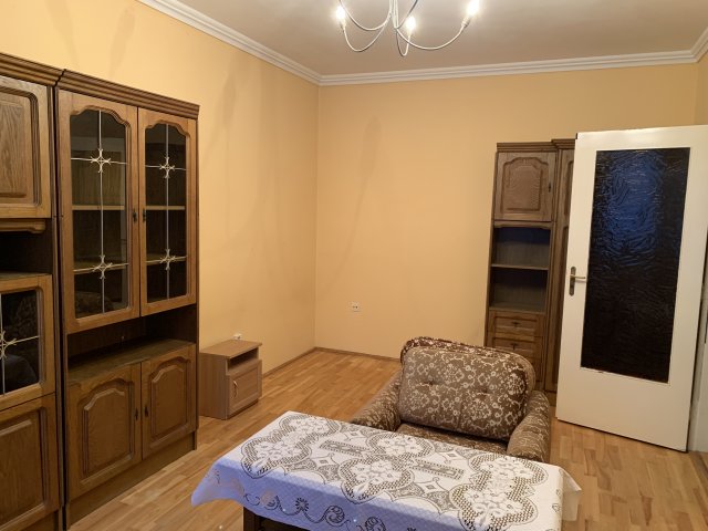 Kiadó téglalakás, albérlet, Győrött 230 E Ft / hó, 3 szobás