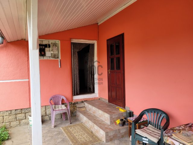 Eladó családi ház, Komlón 85 M Ft, 6 szobás