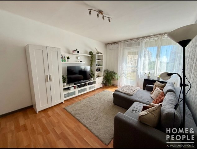 Eladó téglalakás, Hódmezővásárhelyen 36.999 M Ft, 1+2 szobás