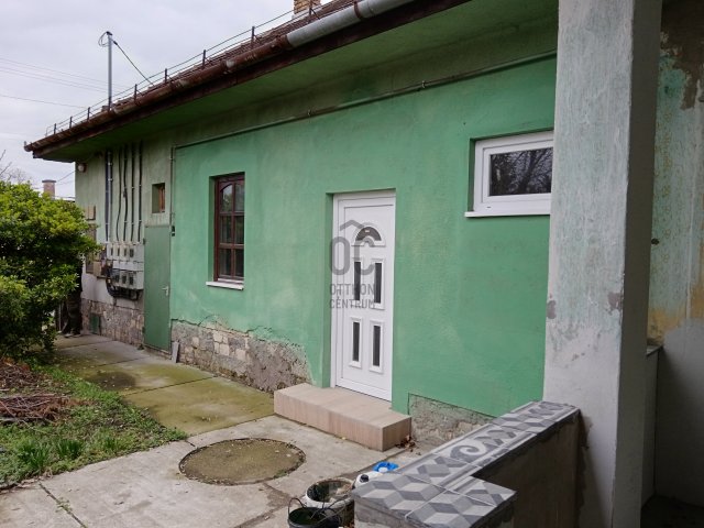 Eladó családi ház, Budapesten, XX. kerületben 145 M Ft, 8 szobás