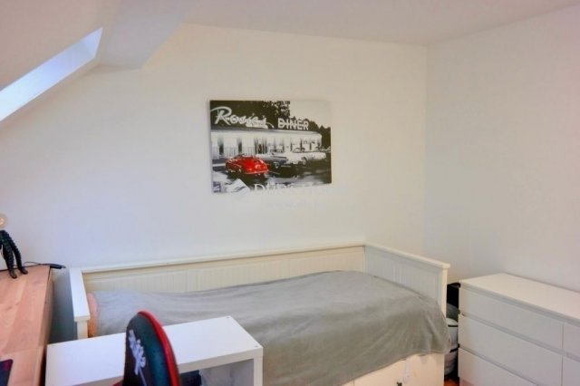 Eladó téglalakás, Budapesten, XX. kerületben 53.9 M Ft, 3 szobás