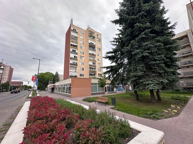 Eladó téglalakás, Hatvanban 35 M Ft, 2 szobás