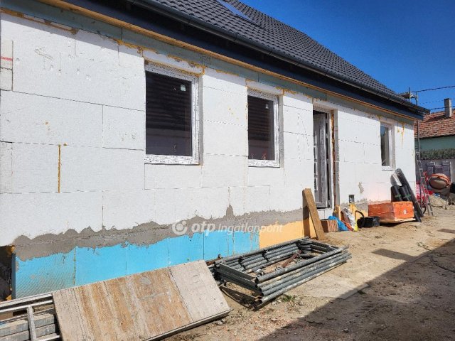 Eladó családi ház, Balatonszemesen 89 M Ft, 5 szobás