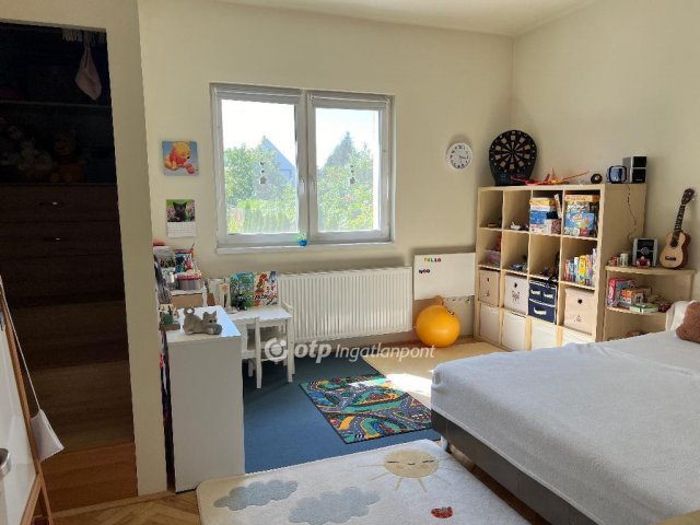 Eladó családi ház, Nyíregyházán 112 M Ft, 3+1 szobás