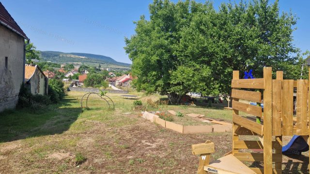 Eladó telek, Esztergomban 20.9 M Ft / költözzbe.hu