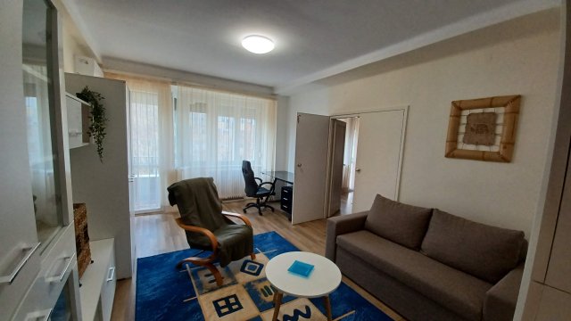 Kiadó téglalakás, albérlet, Pécsett 180 E Ft / hó, 2 szobás