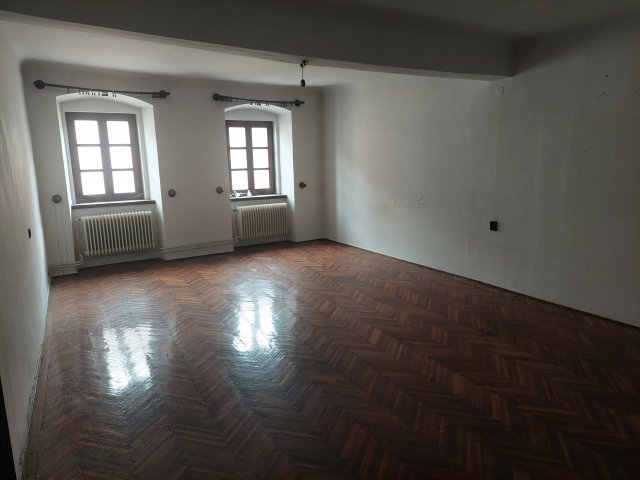 Eladó családi ház, Sopronban 260 M Ft, 3 szobás