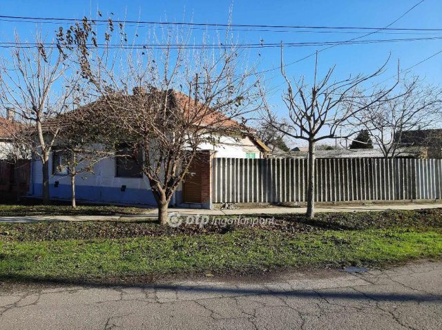 Eladó családi ház, Kunszentmártonban 8.45 M Ft, 2+1 szobás