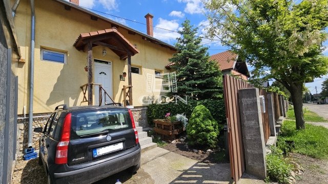 Eladó sorház, Érden 84.5 M Ft, 4 szobás / költözzbe.hu