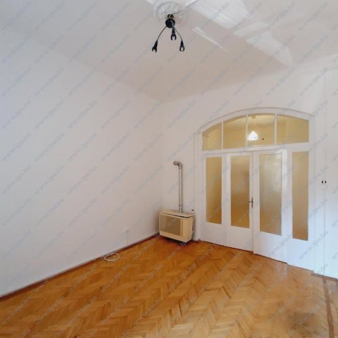 Kiadó téglalakás, albérlet, VI. kerületben, Szív utcában
