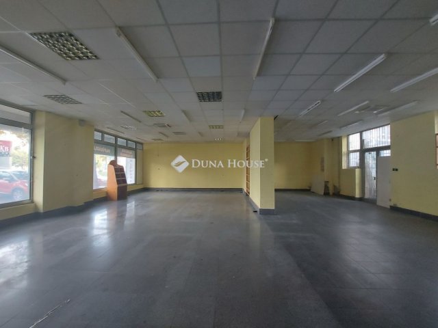Eladó üzlethelyiség, Szolnokon 170 M Ft / költözzbe.hu