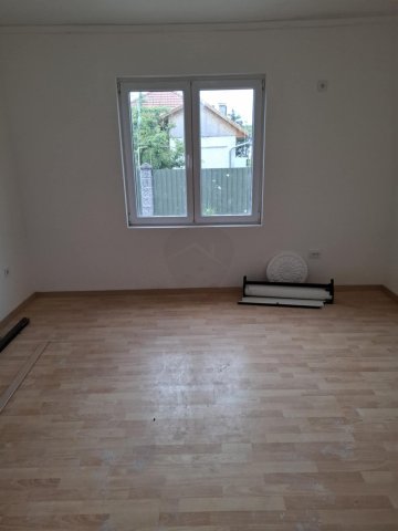 Eladó családi ház, Zagyvarékason 16.9 M Ft, 2 szobás
