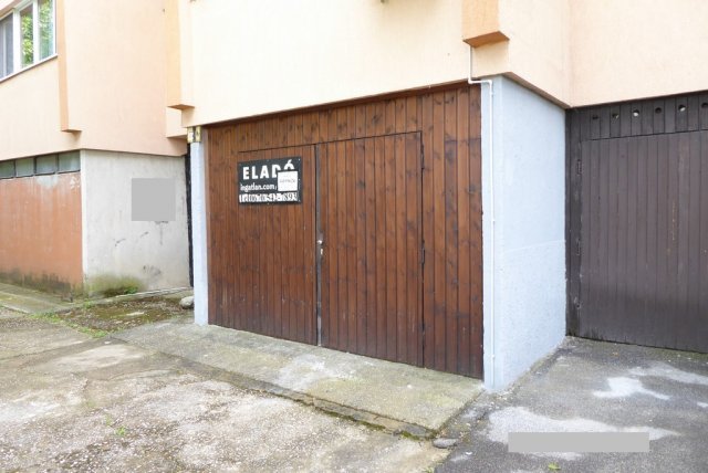 Eladó ipari ingatlan, Pécsett, Ércbányász utcában 8.69 M Ft