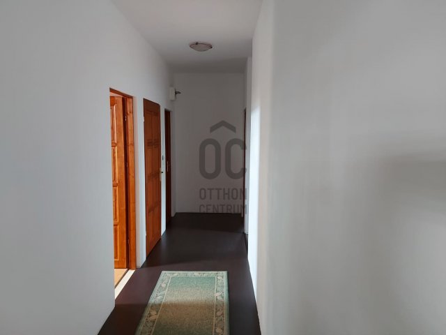 Eladó családi ház, Gödön 98.99 M Ft, 7 szobás