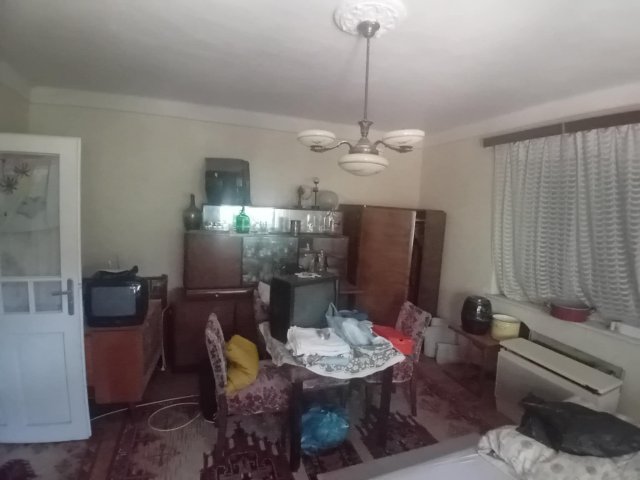 Eladó családi ház, Apcon 17.9 M Ft, 3 szobás