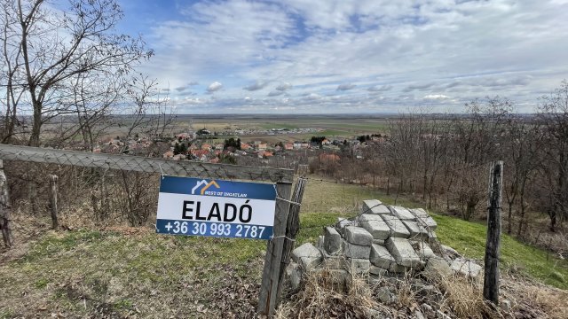 Eladó telek, Győrújbaráton 10 M Ft / költözzbe.hu