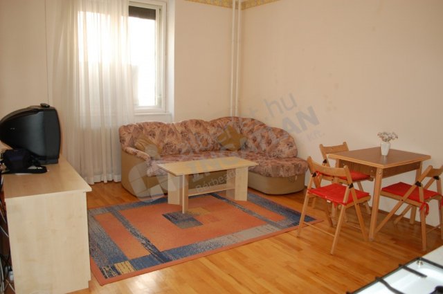 Eladó téglalakás, Budapesten, V. kerületben 68.83 M Ft, 2 szobás