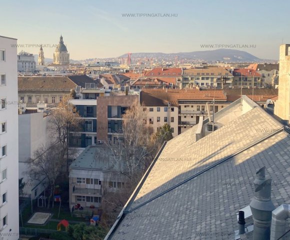 Eladó téglalakás, Budapesten, VII. kerületben, Kazinczy utcában