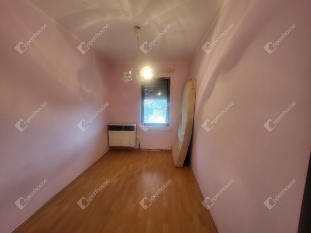 Eladó családi ház, Bajóton 34 M Ft, 5 szobás