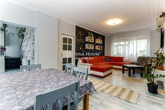 Eladó ikerház, Gödön 105 M Ft, 5 szobás / költözzbe.hu