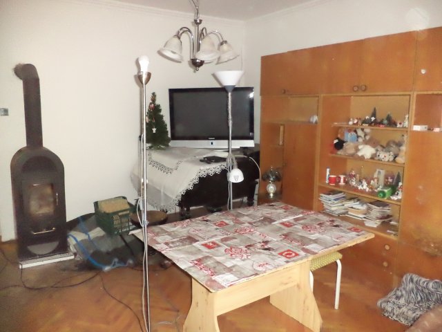 Eladó családi ház, Várpalotán 42 M Ft, 3 szobás