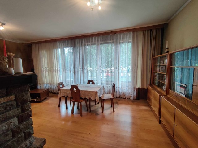 Eladó családi ház, Esztergomban 53.99 M Ft, 4 szobás