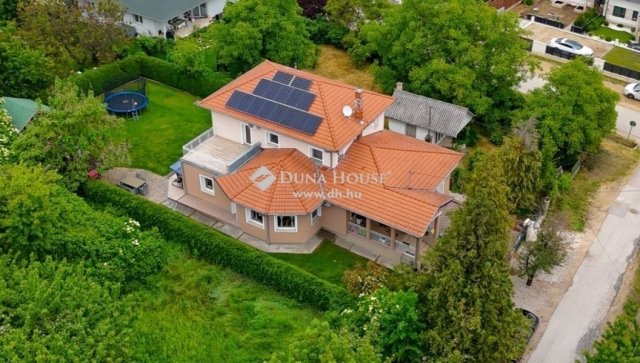 Eladó családi ház, Érden 174.9 M Ft, 6 szobás