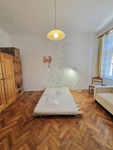 Kiadó téglalakás, albérlet, Budapesten, I. kerületben