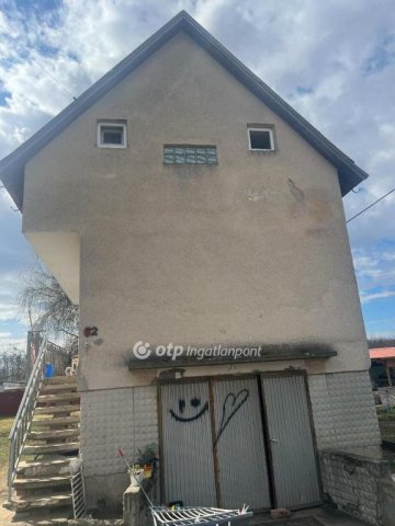 Eladó családi ház, Nagykátán 32 M Ft, 2 szobás