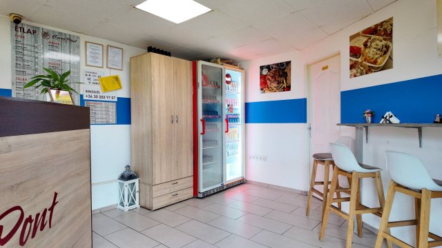 Eladó üzlethelyiség, Sopronban 11 M Ft, 1+1 szobás