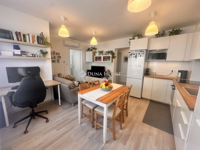 Eladó téglalakás, Zalaegerszegen 56 M Ft, 3 szobás