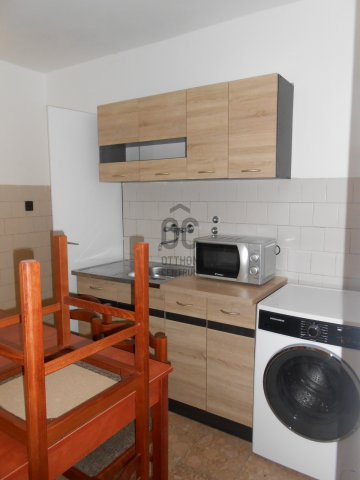 Eladó családi ház, Pakson 50 M Ft, 4 szobás
