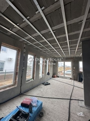 Eladó családi ház, Budapesten, XVIII. kerületben 135 M Ft