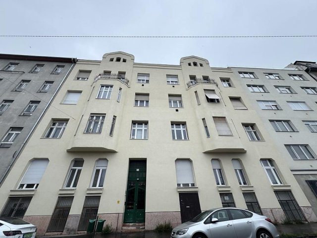 Eladó téglalakás, Budapesten, VII. kerületben 83.9 M Ft