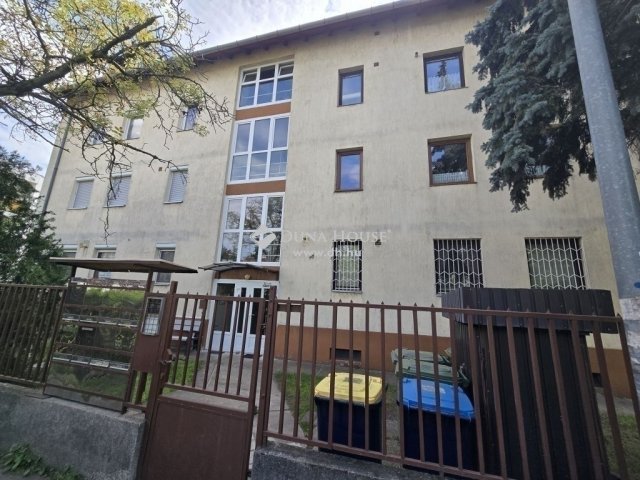 Eladó téglalakás, Budapesten, XIV. kerületben 115 M Ft, 3 szobás