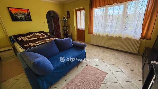 Eladó családi ház, Csajágon 49.9 M Ft, 3 szobás